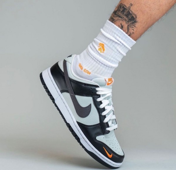 Dunk Low Orange Mini Swoosh